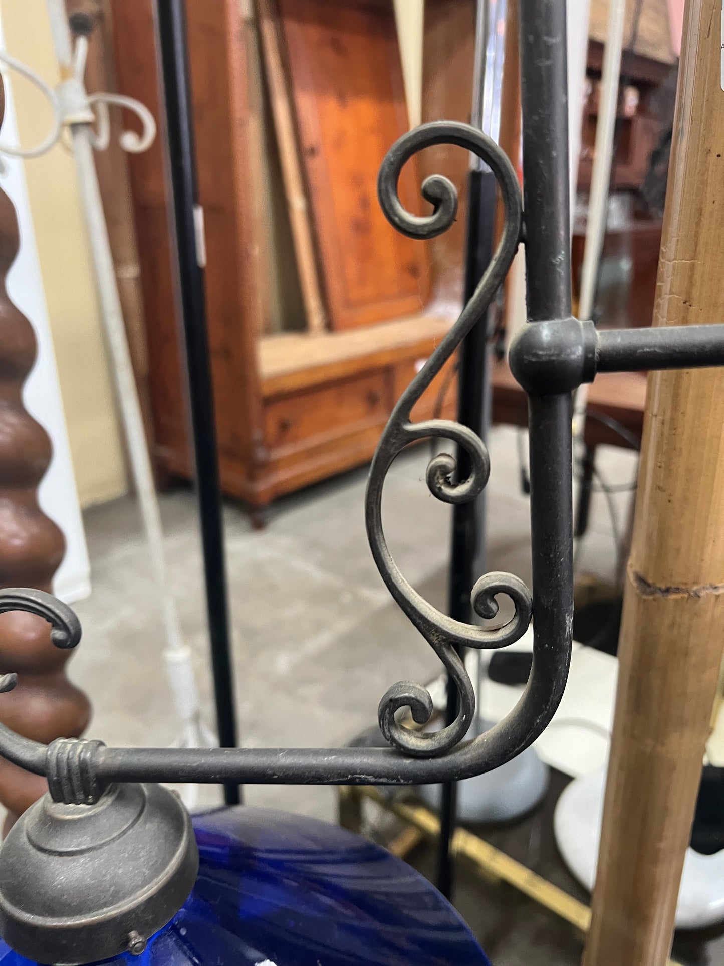 LAMPADARIO FERRO BATTUTO